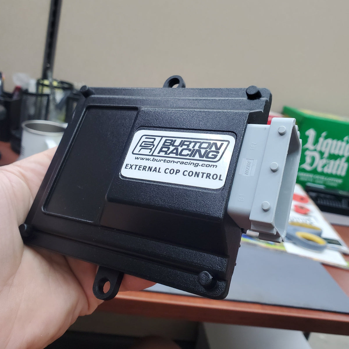 Burton Channel Plugs - Winter 2018 Mountain Logo - Sostituzione Attacchi Snowboard - Foto 11